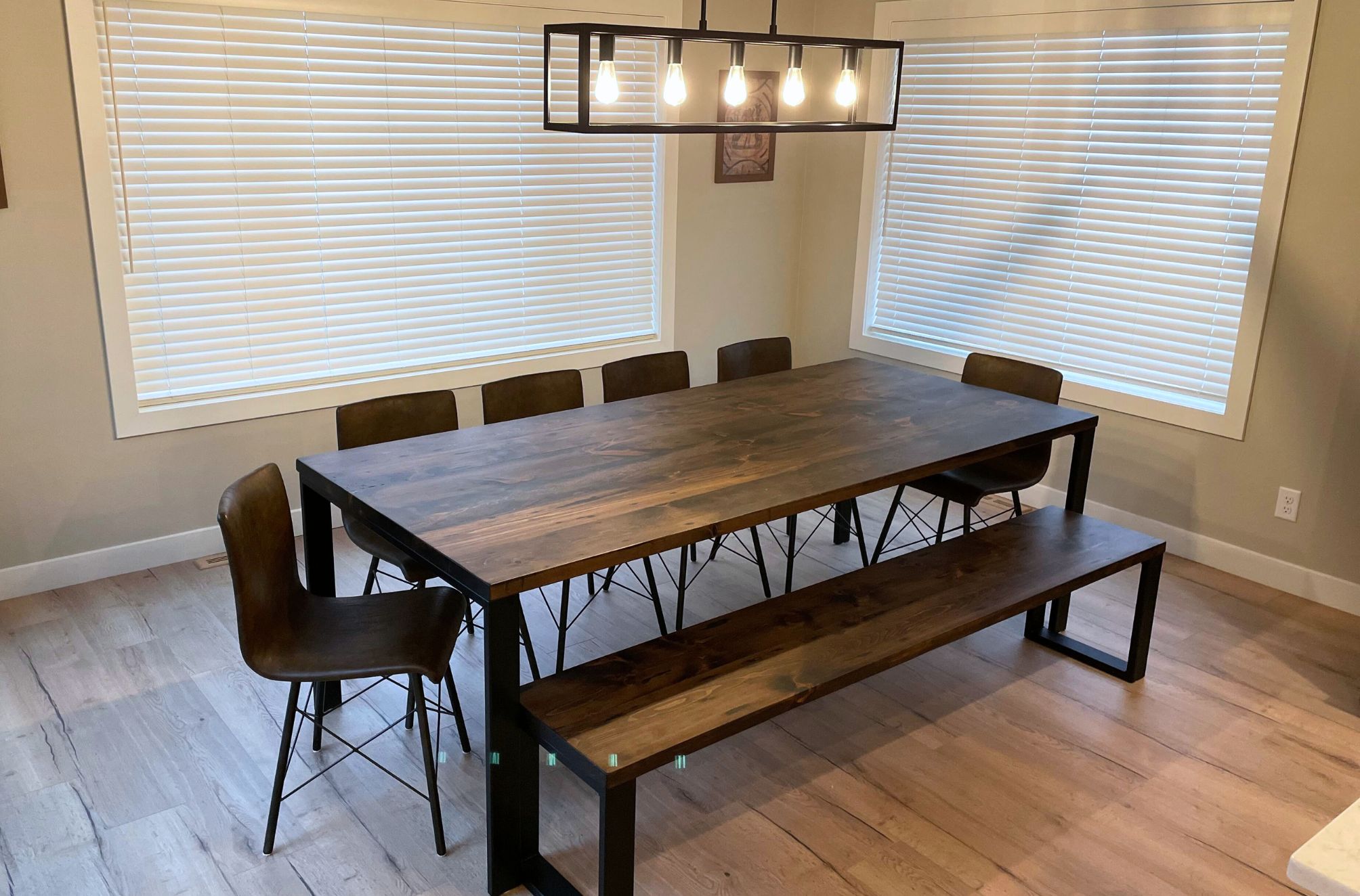 Tips To Help You Choose the Right Dining Table